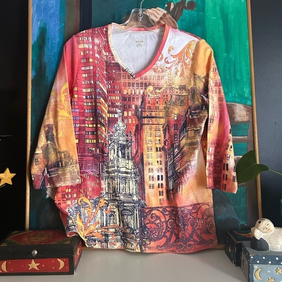 Alia Tops - Alia Y2K Colorful Cityscape Short Sleeve Tee M